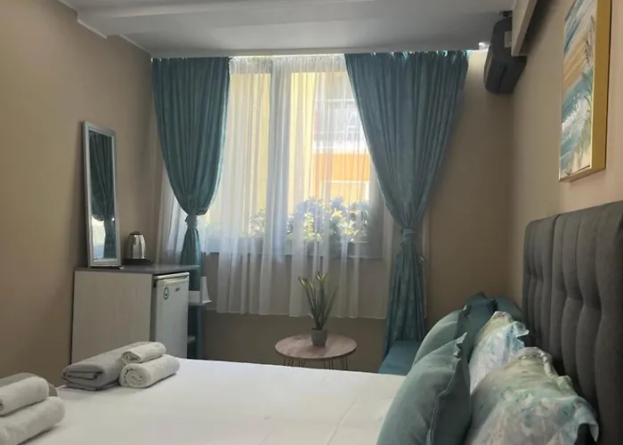 за гости бела Ahtopol