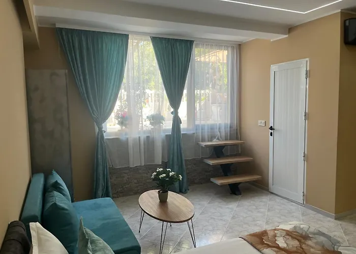 за гости бела *